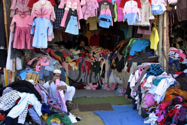 Is Second-Hand Clothing Sustainable? The Truth Behind It, Sustainable  Fashion Blog