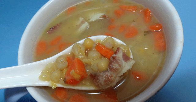 Les Plats Cuisines De Esther B Soupe Aux Pois