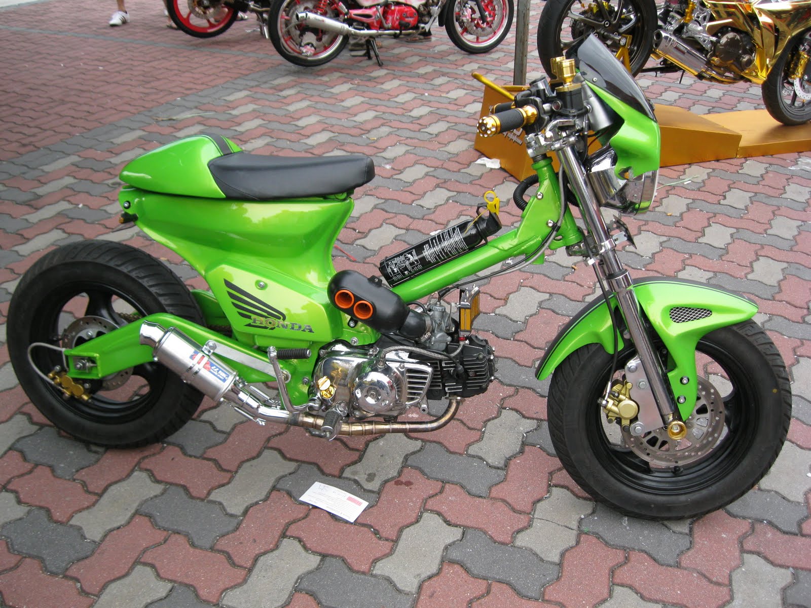 Gambar Foto Modifikasi Motor Honda C70 Oto Trendz