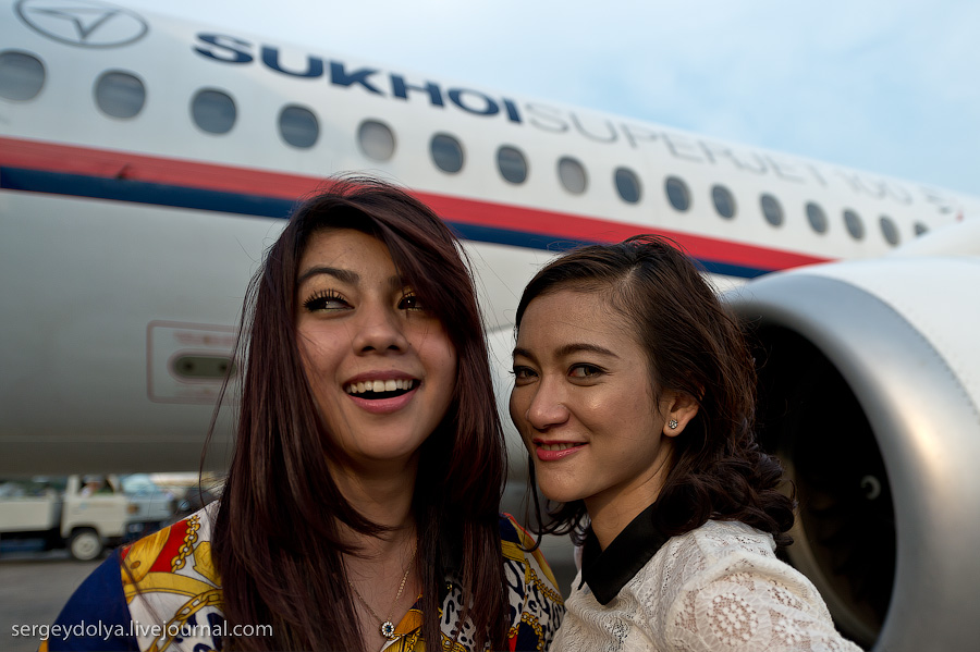 Sukhoi Superjet 100 Индонезия