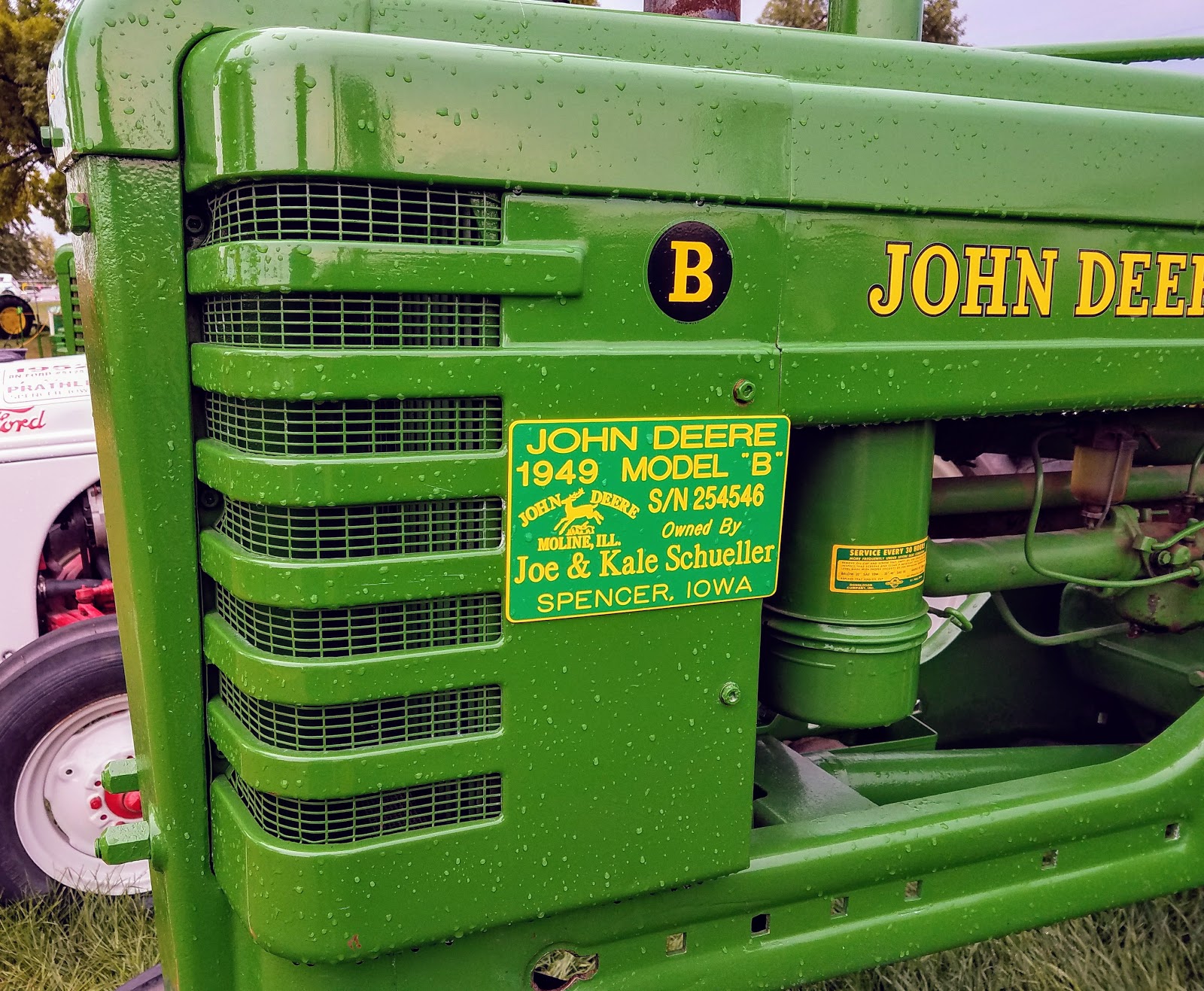 History and Culture by Bicycle Spencer, Iowa 2017 Clay County Fair, 1949 John Deere 'B