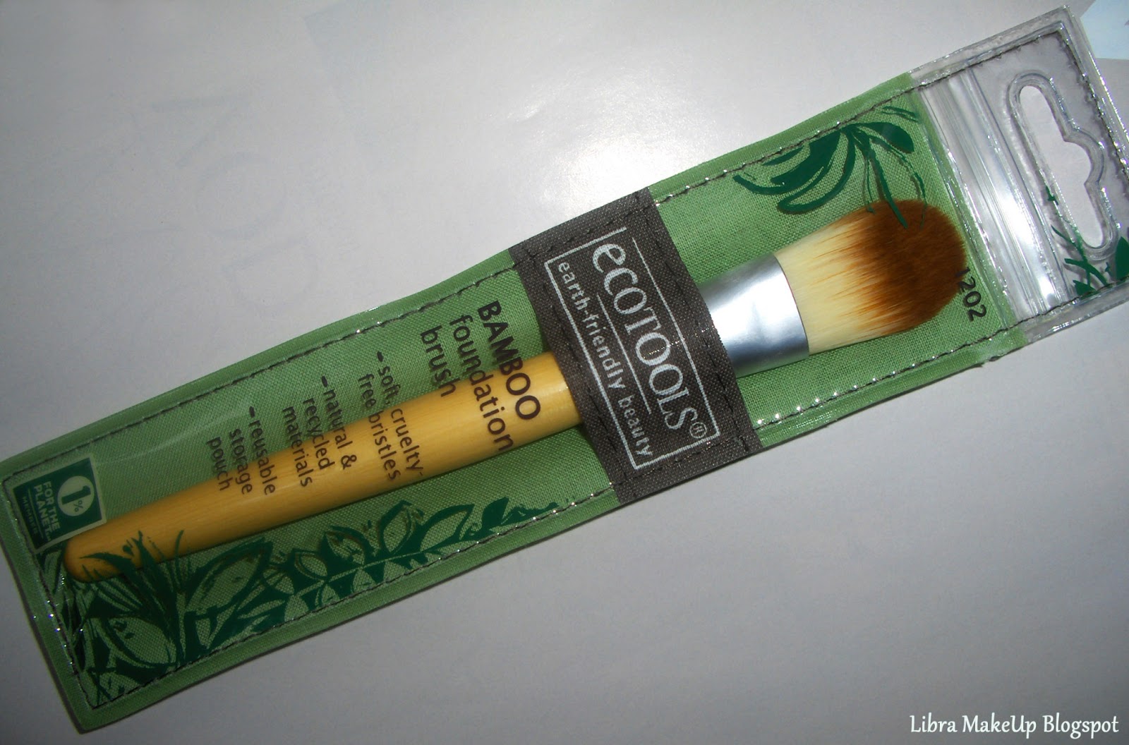 Libra Makeup EcoTools Bamboo Foundation Brush