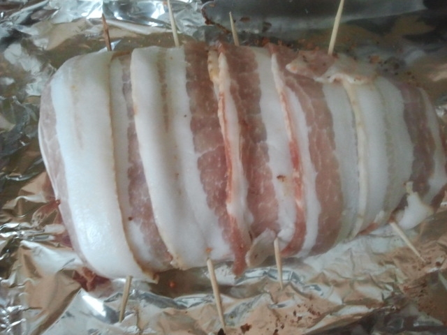 camamamacho in the kitchen: bacon wrapped pork tenderloin