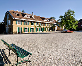 أغلى مدرسة في العالم لأبناء الأثرياء فقط