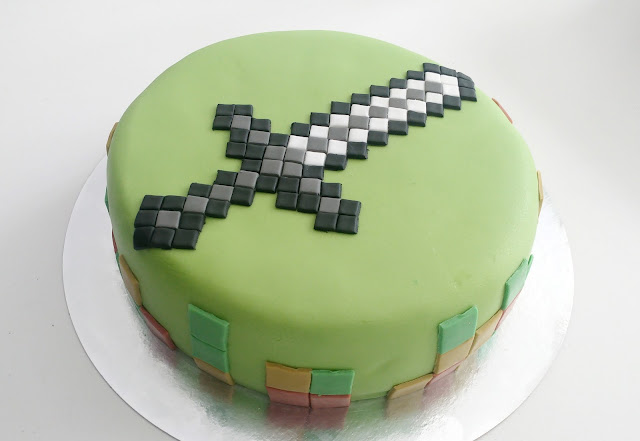 minecraft cake