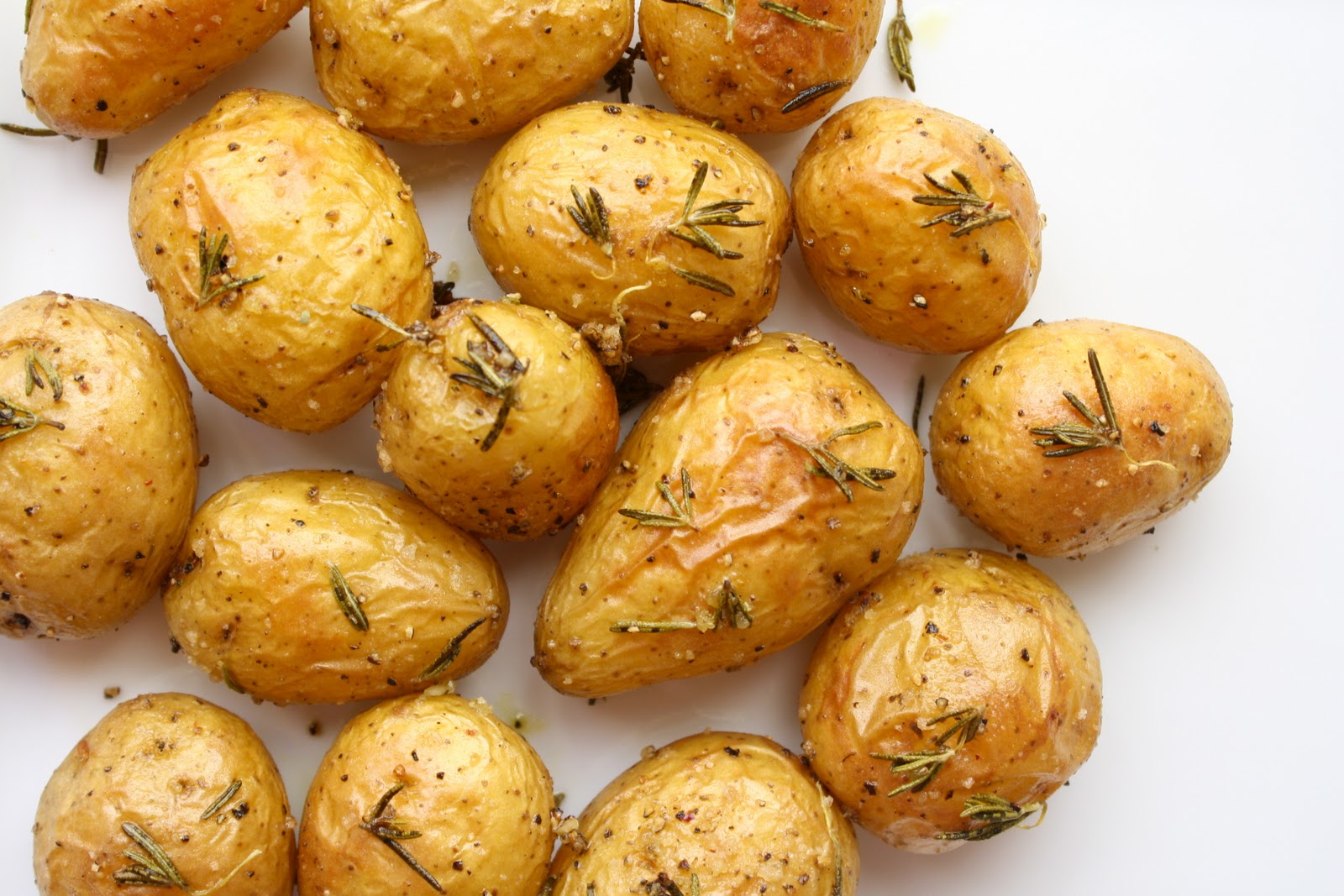 Мини картофель с розмарином