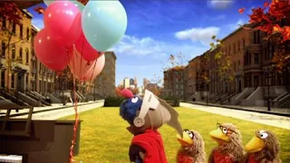 Super Grover 2.0 Pulleys, Nest Moving Day, super grover helps A robin family, A robin family cannot move their grand piano up to their new nest. Sesame Street Episode 4321 Lifting Snuffy season 43