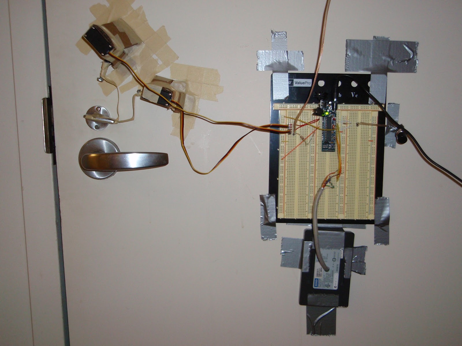 aaronbot3000 Jarvis RFID and Online Apartment Access