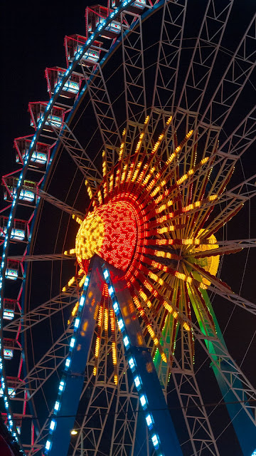 Colorful Ferris Wheel Night HD wallpaper free