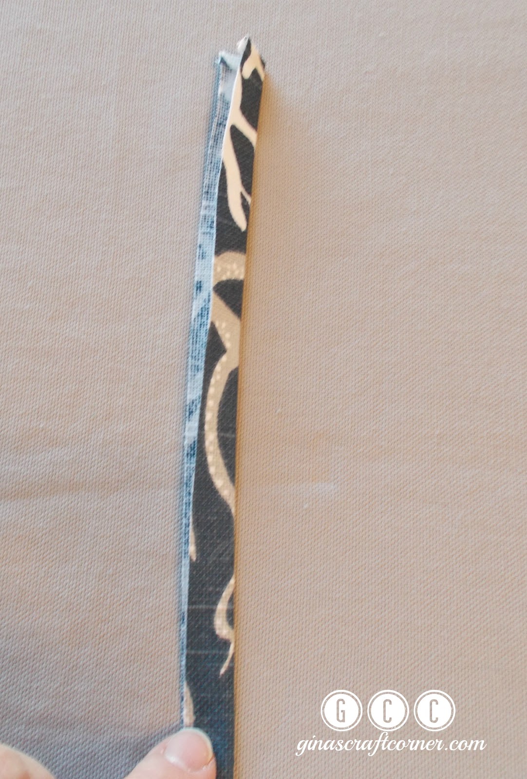 Easy Fabric Zipper Pull Tutorial