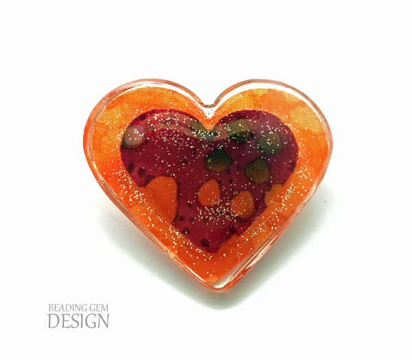 FREE Tutorial. Epoxy Resin Faux Amber cabochons with polymer clay and  natural inclusions! 