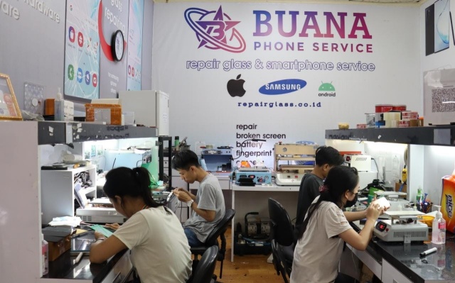 Buana Glass Repair Spesialist : Ahlinya Ganti Beling Hp