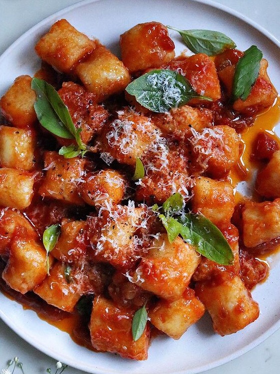 POTATO GNOCCHI WITH RED WINE SAUCE