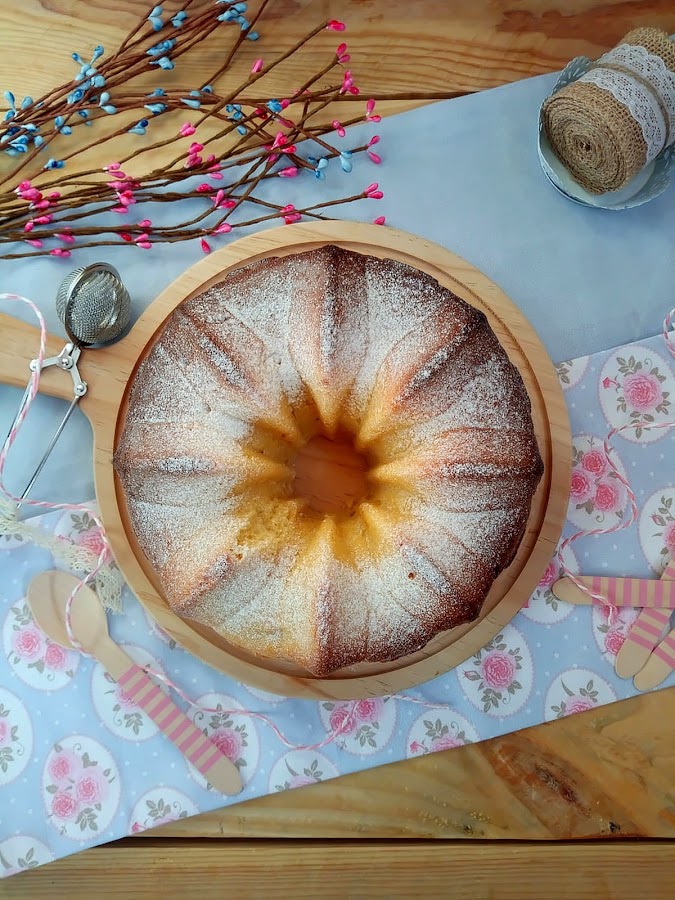 Bizcocho de anís y limón. Receta tradicional para desayunos y meriendas.