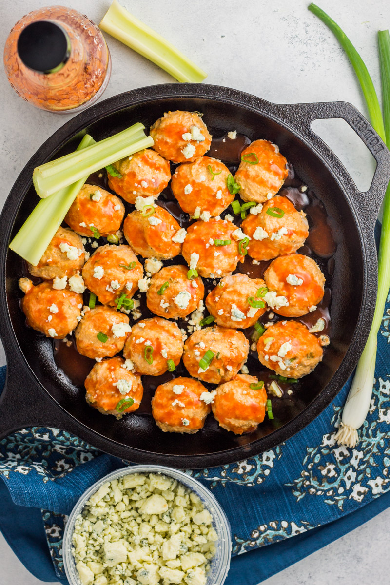 Whole30 Baked Buffalo Chicken Meatballs #paleo #diet #whole30 #buffalo #healthy Whole30 Baked Buffalo Chicken Meatballs #paleo #diet #whole30 #buffalo #healthy