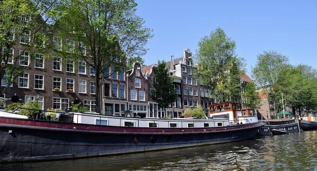 We Went To Amsterdam For Six Hours And Here's What We Did : Amsterdam Canal