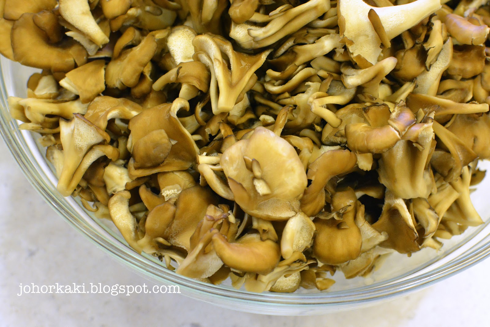 Hokto Maitake Mushrooms Now Everyone in Singapore can Eat like a