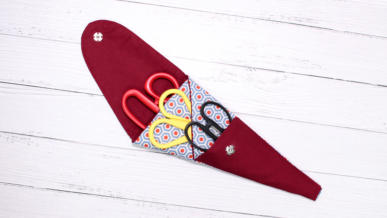 DIY SUPER EASY SCISSORS HOLDER Scissors Pouch Pattern & Tutorial