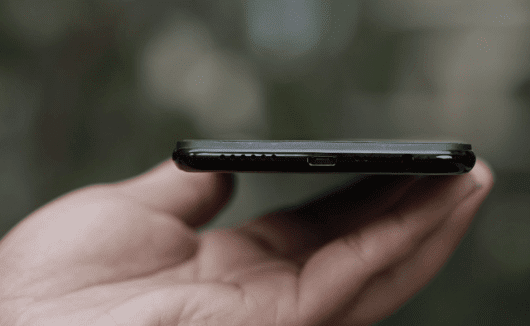 4 Kekurangan OPPO F7 Youth yang Wajib Anda Ketahui 4 Kekurangan OPPO F7 Youth yang Wajib Anda Ketahui