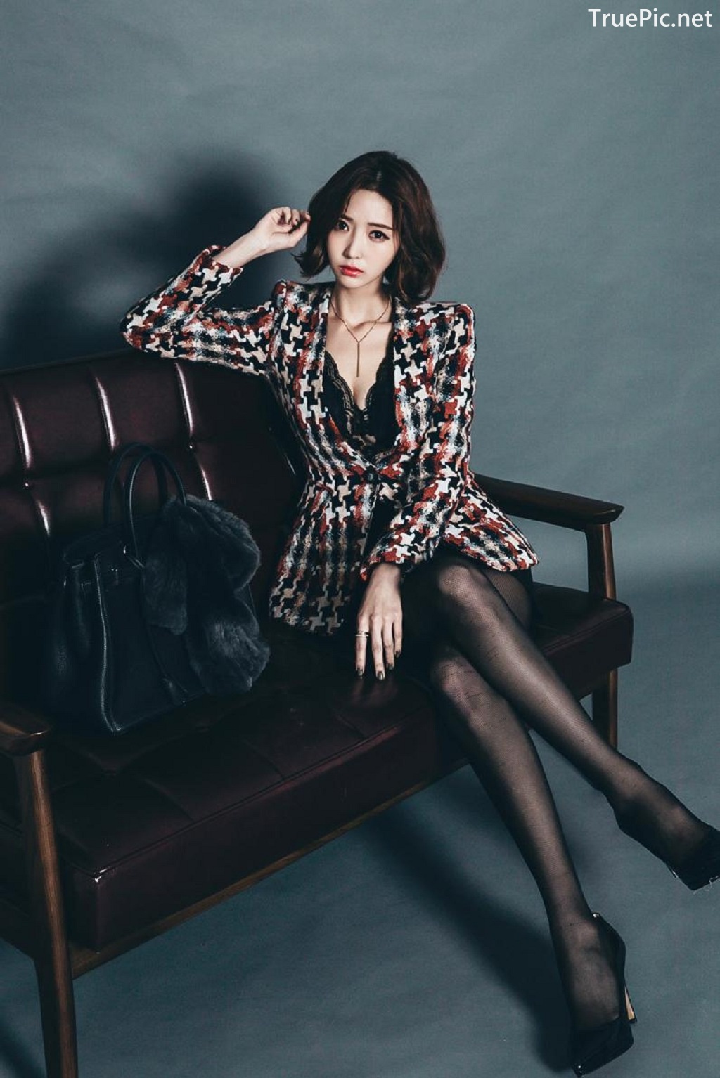 Image Ye Jin - Korean Fashion Model - Studio Photoshoot Collection - TruePic.net - Picture-48
