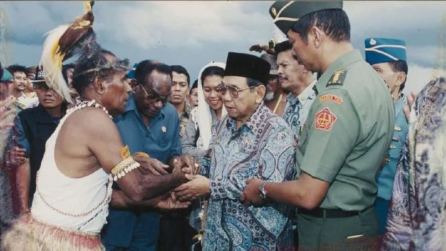 Meningat-Kembali-Langkah-dan-Kebijakan-Penting-Gus-Dur-Tuntaskan-Konflik-di-Papua