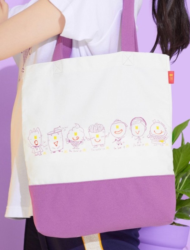 فرقة Bts تصدر المزيد من المنتجات اللطيفة بالتعاون مع ماكدونالز شارك الأعضاء في تصميم بعضها فرقة Bts تصدر المزيد من المنتجات اللطيفة بالتعاون مع ماكدونالز شارك الأعضاء في تصميم بعضها