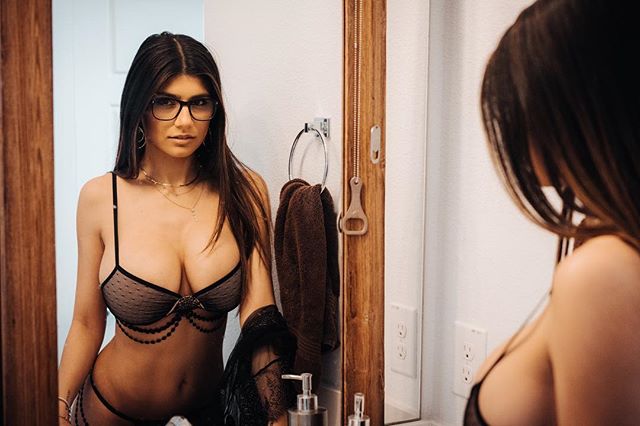 Mia Khalifa Hot & Bikini Pictures Mia Khalifa Hot & Bikini Pictures