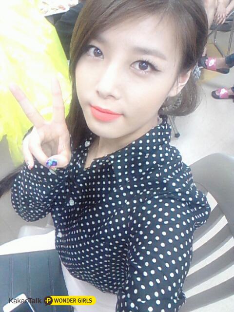 [PICTURE] Wonder Girls unveil new Kakao Talk selcas! | Daily K Pop News