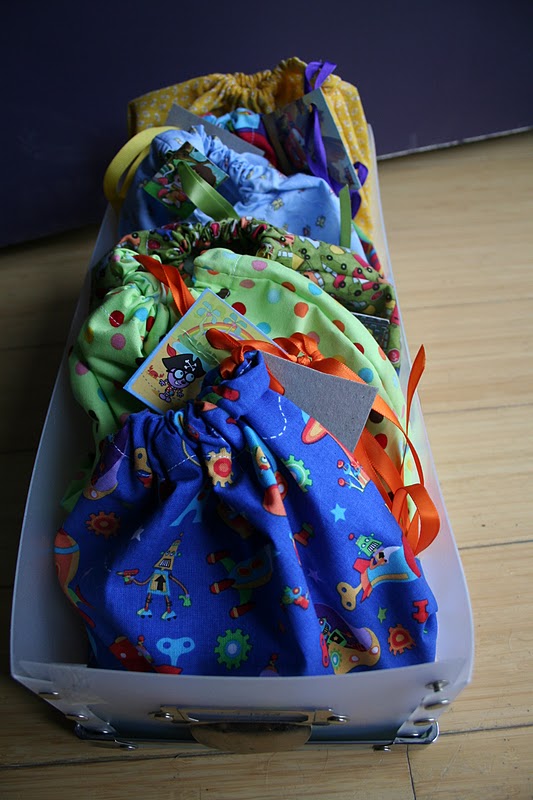 Mama Gone Green Puzzle Bags