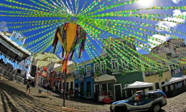 Bahia evita antecipação de feriados para não 'sepultar' realização do São João