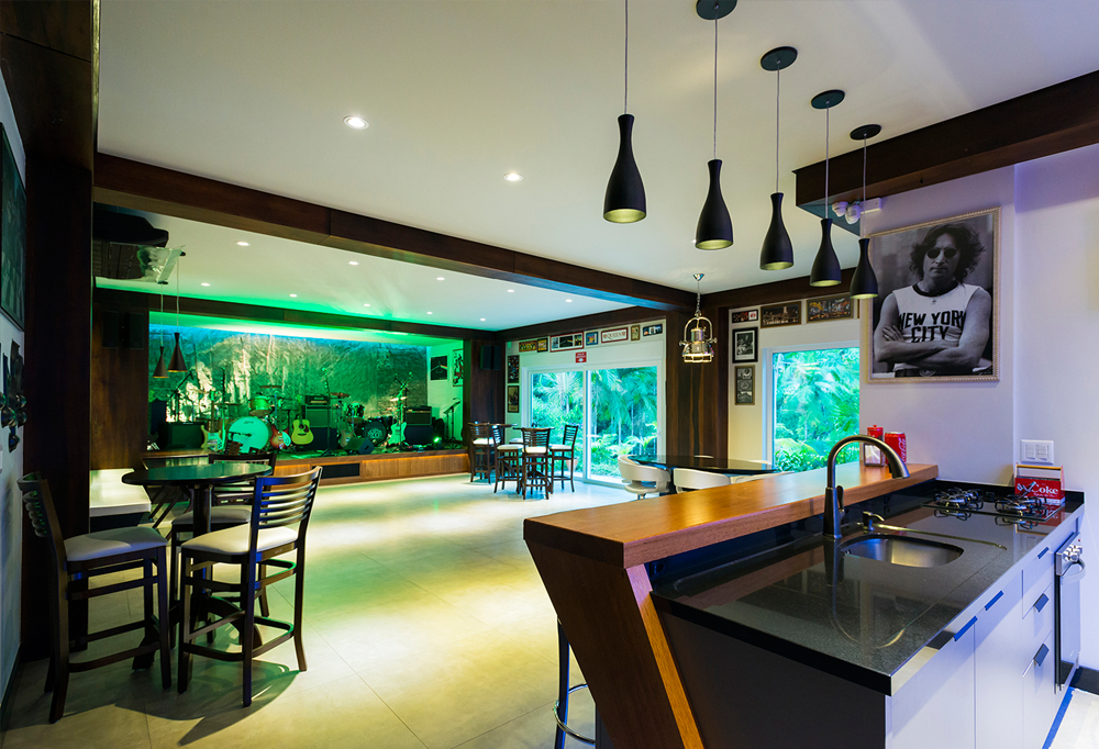 Pub em casa super tendência! Veja modelos e dicas de como ter um home