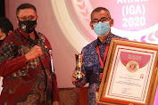 Bupati Kuansing Mursini Raih Penghargaan Innovative Government Award