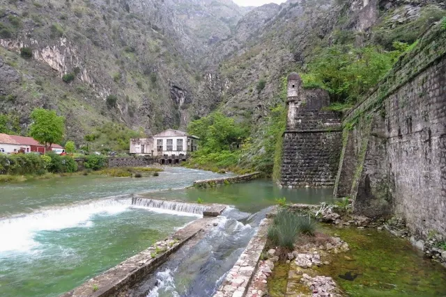 Dubrovnik to the Bay of Kotor: The city wall of Kotor