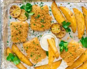 وصفة,السمك المشوي,البطاطا,فتات الخبز البانكو,Oven-roasted-fish-potatoes-with-panko-breadcrumbs-recipe