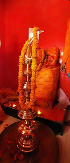 हनुमान मंदिर के शिखर पर कलश स्थापित | #NayaSaberaNetwork हनुमान मंदिर के शिखर पर कलश स्थापित | #NayaSaberaNetwork