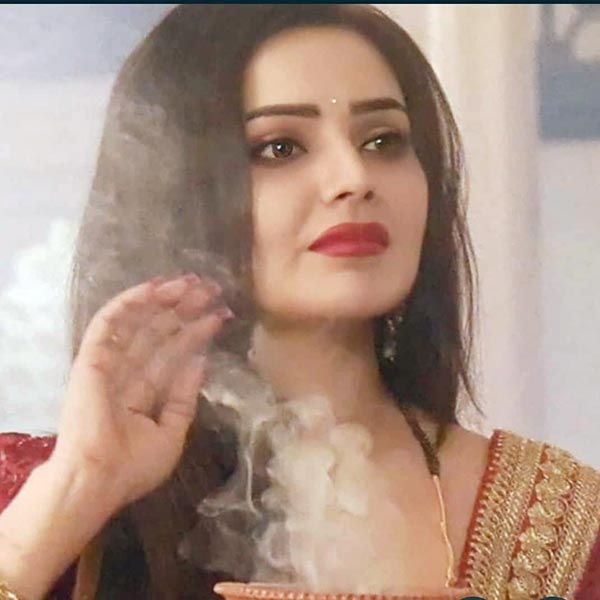 Kenisha Bhardwaj actress ullu games of karma sangeet Kenisha Bhardwaj actress ullu games of karma sangeet