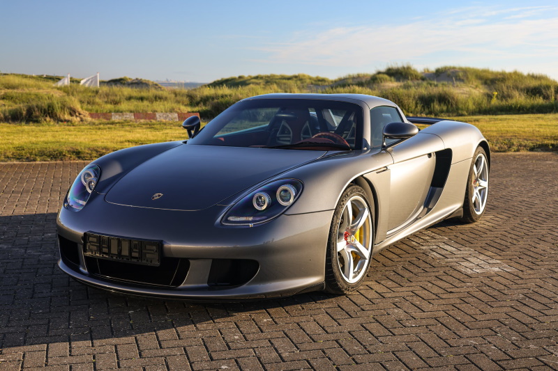 Jenson Button's Carrera GT Brings $975,000 at Auction