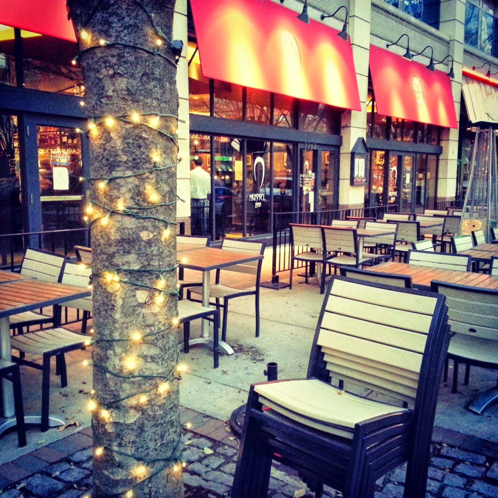 Robert Dyer Bethesda Row BRAU AND BRATS BIERGARTEN AT MUSSEL BAR