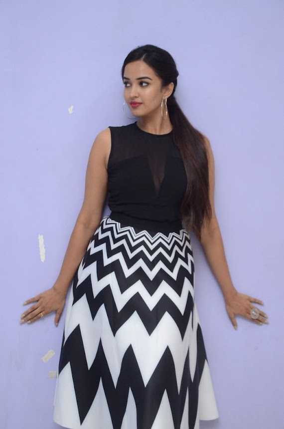 Pujita Ponnada at Brand Babu Teaser Launch