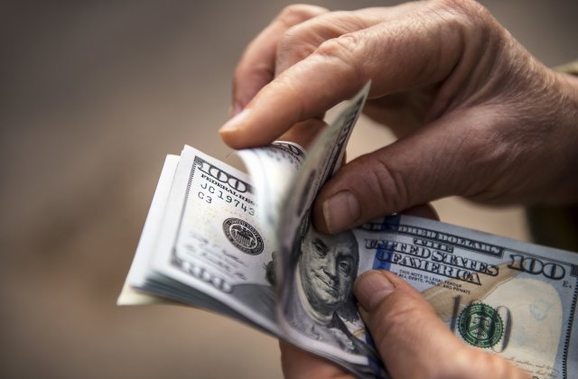 9 acciones financieras que pagan grandes dividendos
