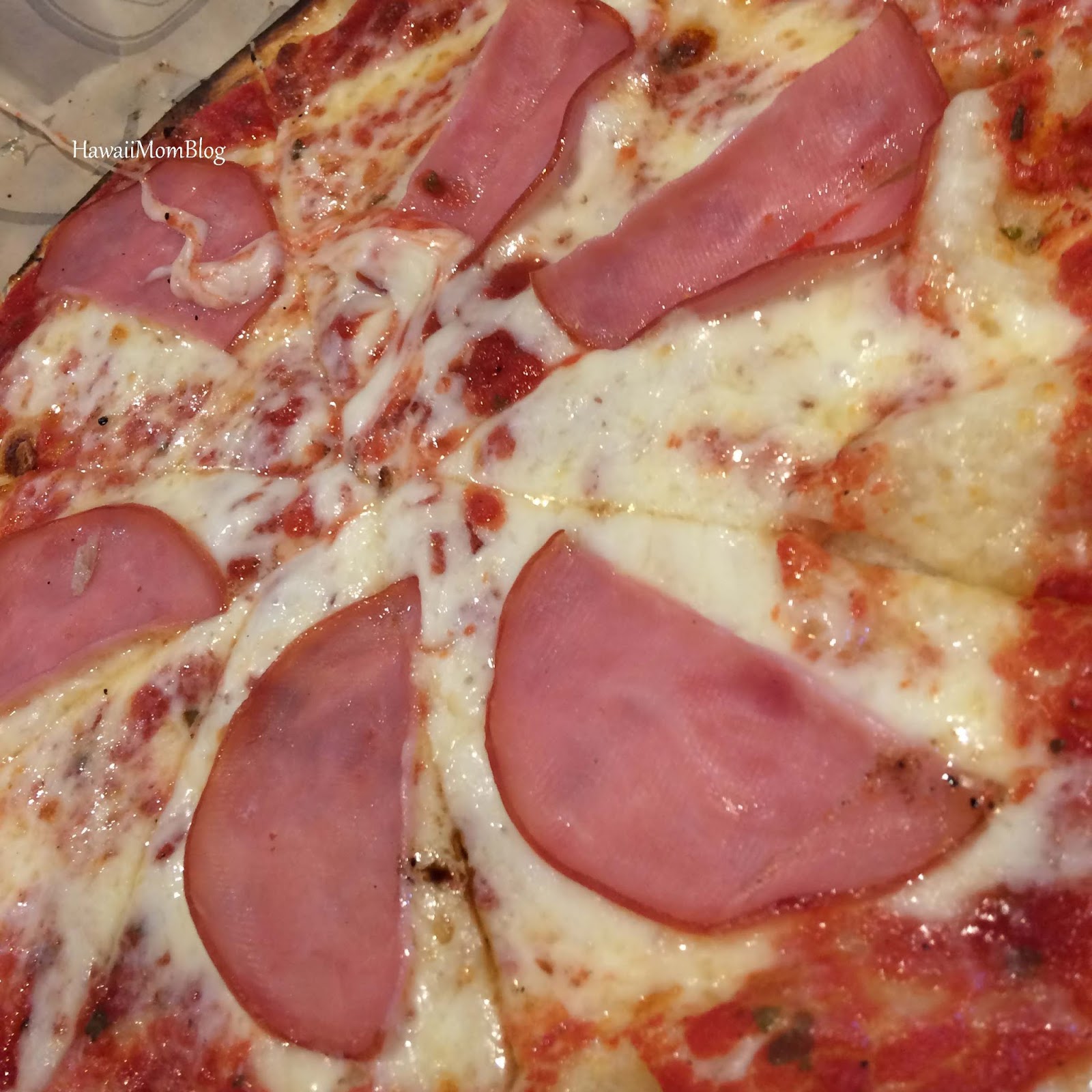 Hawaii Mom Blog Gem's Take on Pieology