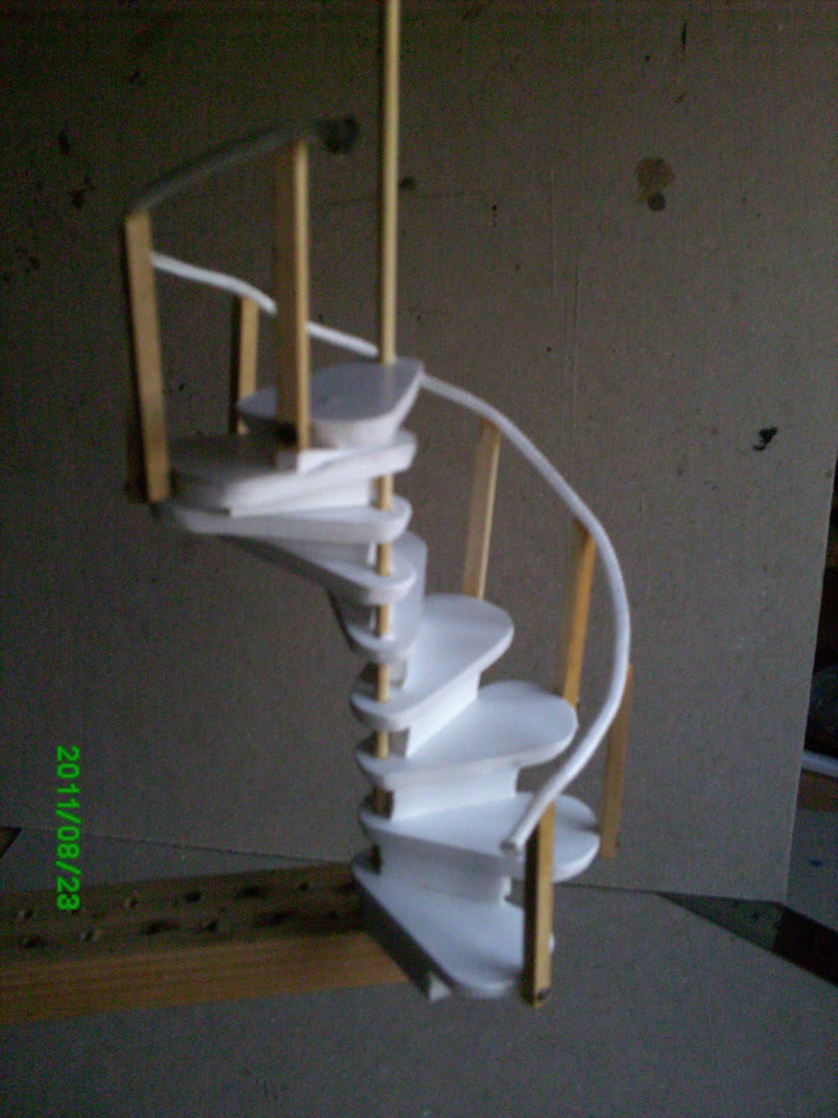 el mundo de las manualidades y la artesanía: construyendo una escalera