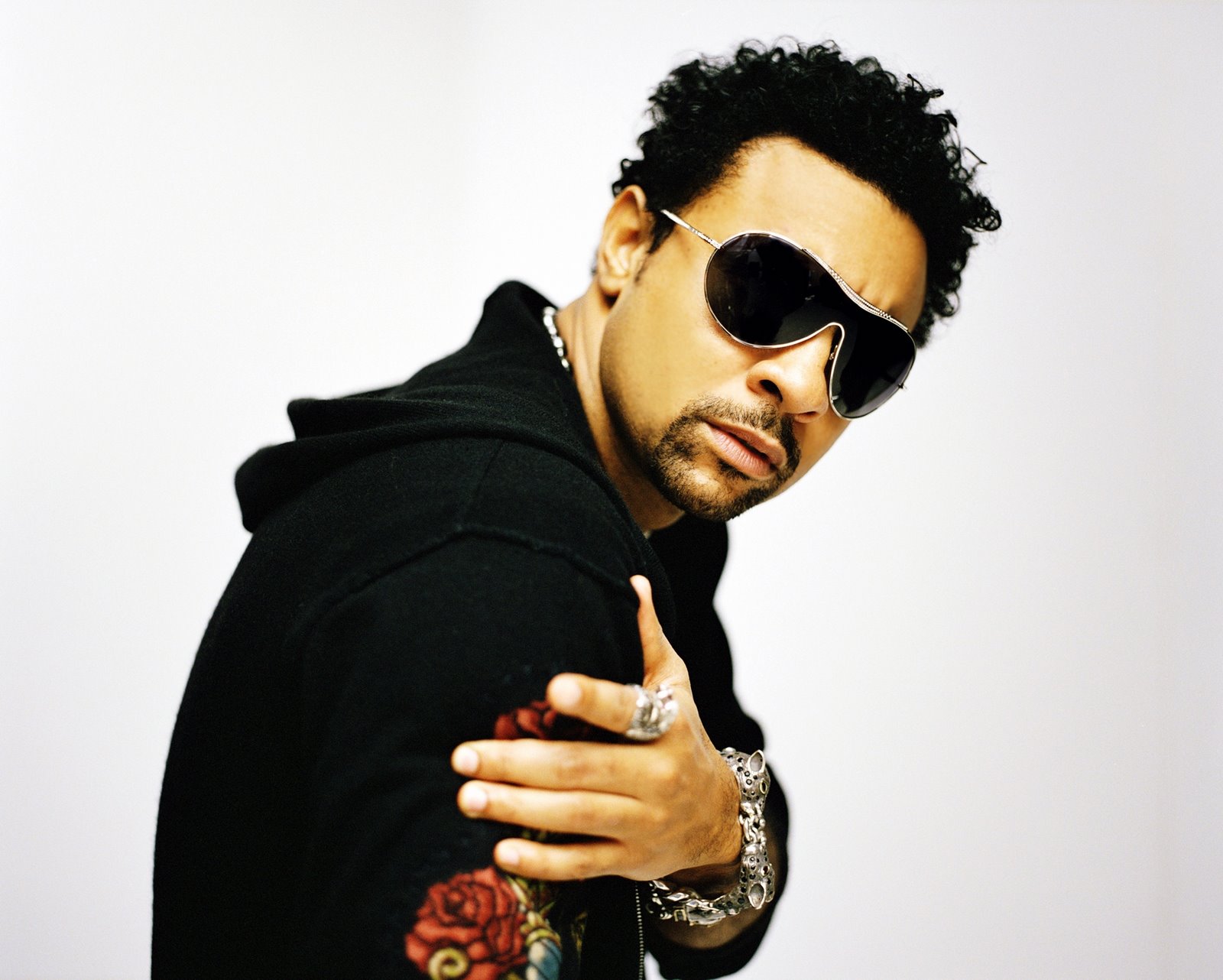 Shaggy il nuovo singolo rende omaggio a James Brown