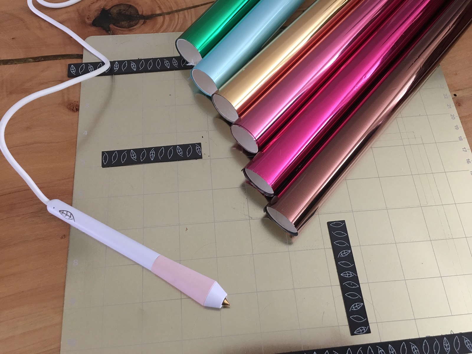 How to Use Foil Quill Freehand Pens and Mat Together