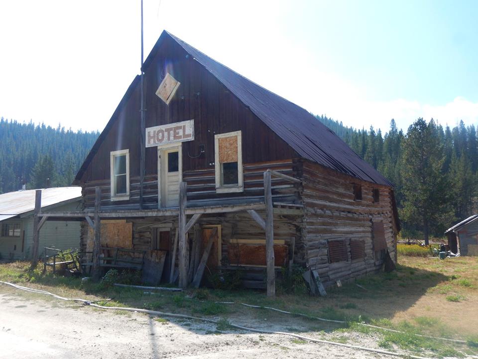 Green Goddess Glamping From the Canadian to the Mexican Borders Doug