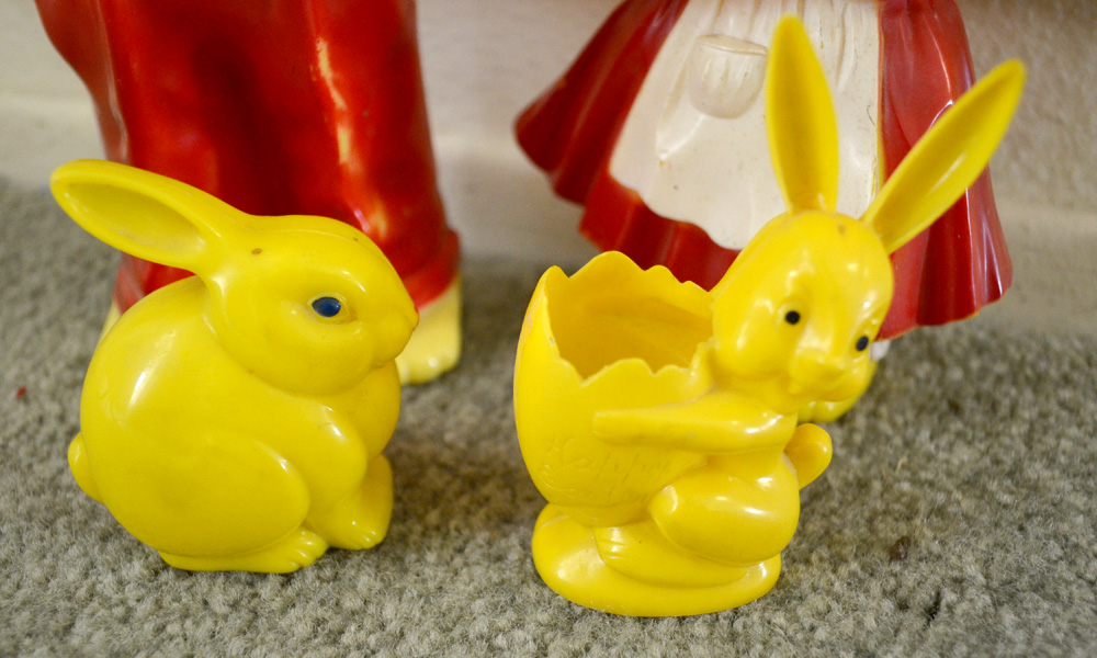 The Copycat Collector COLLECTION 199 Vintage Easter Toys