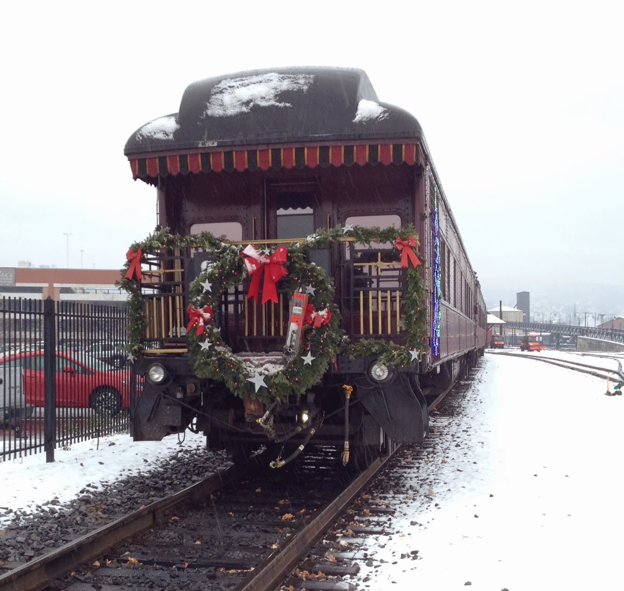 The Big Little Railroad Shop CP Holiday train in Steamtown photos