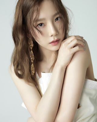 Taeyeon 'SNSD' artis seksi dan manis seksi hot