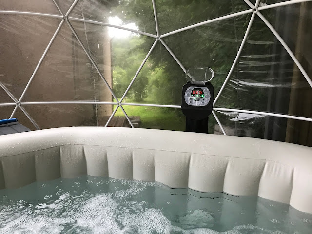 Whirlpool im Garteniglu (c) by Joachim Wenk
