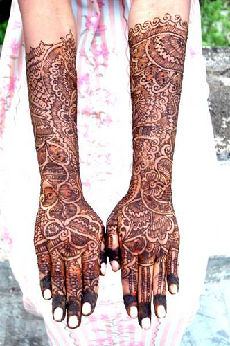 MEHNDI DESIGNS - Wrapped Dreams